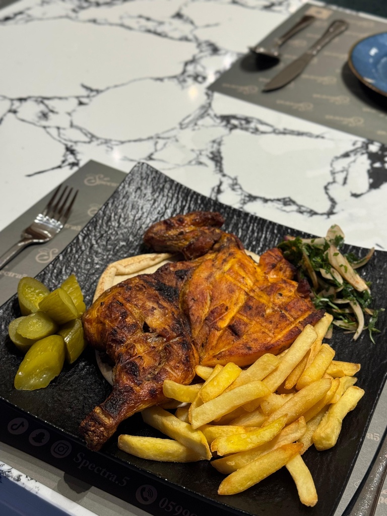 نص دجاح مشوي بالعظم